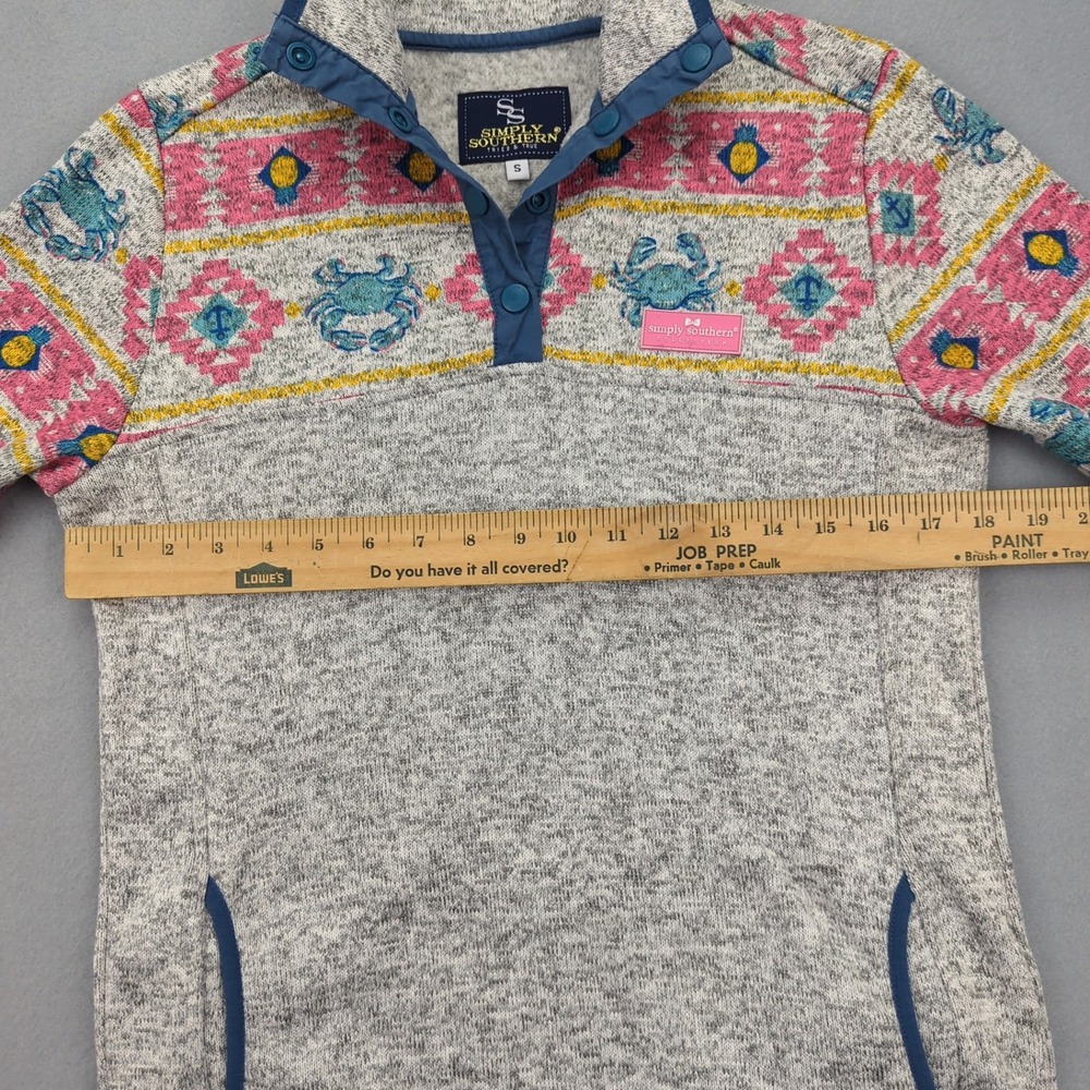 Simply Southern Pullover Womens Small Gray Pink Blue Crab Print Aztec Preppy - Picture 7 of 12
